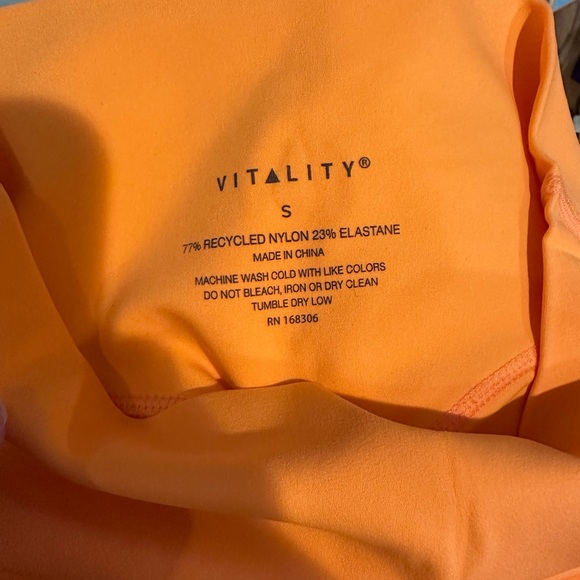 Vitality Cloud 2 Volley Short Tangerine - Picture 2 of 4